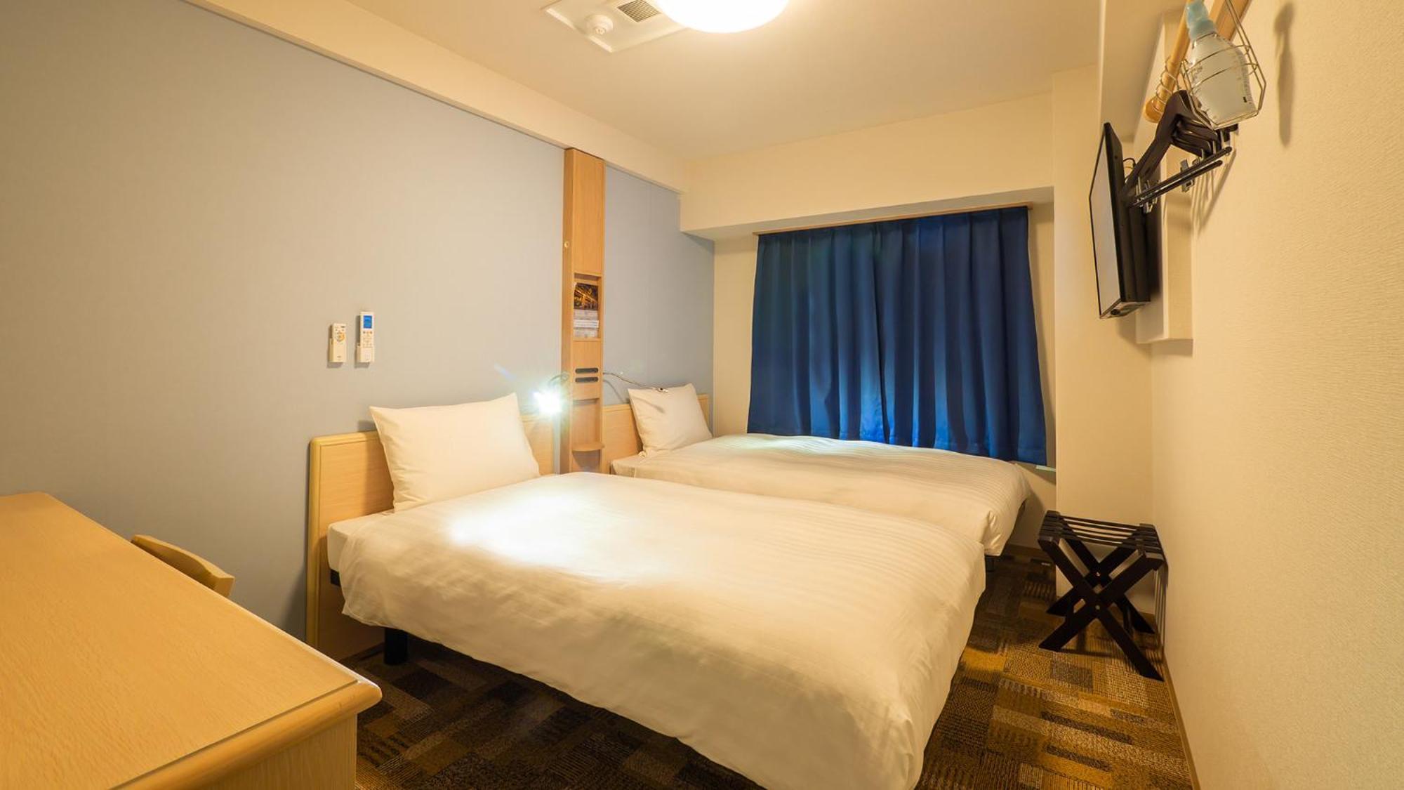 Toyoko Inn Nagasaki Ekimae Rum bild
